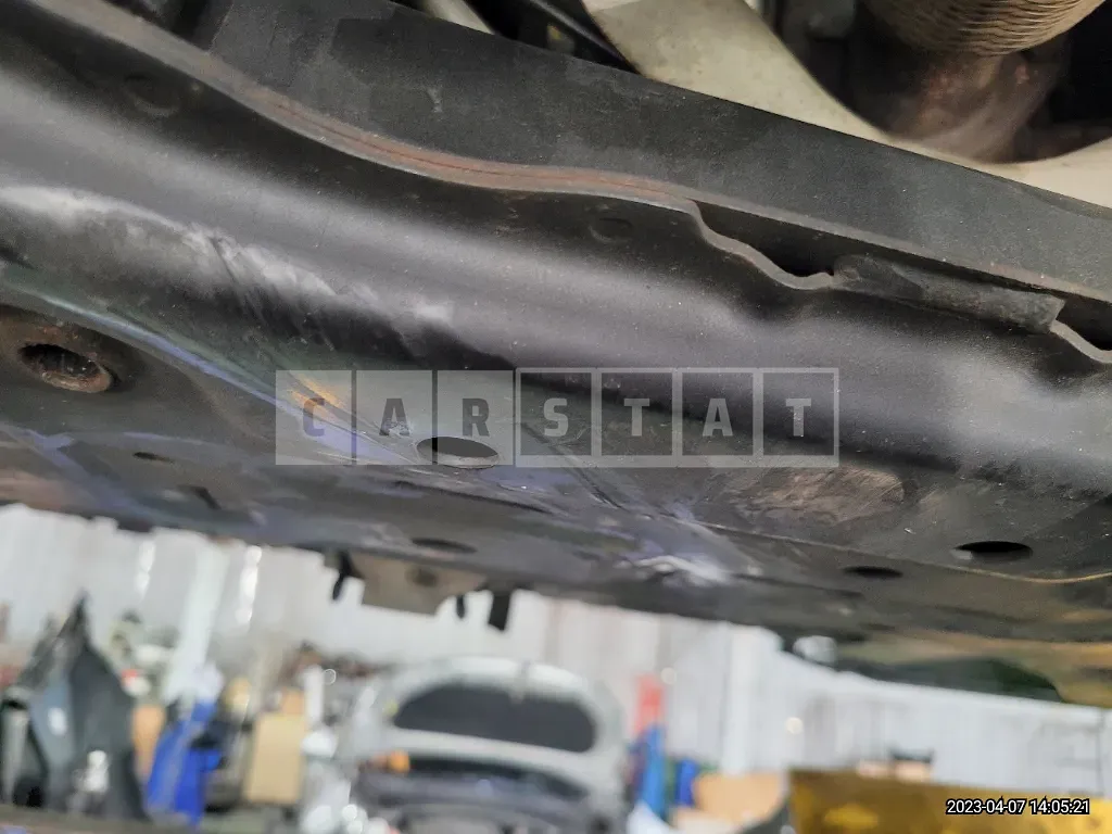 Photo 2 of 50: 2016 Kia Carnival, VIN KNAMB81ABGS176396 — Korean insurance auction