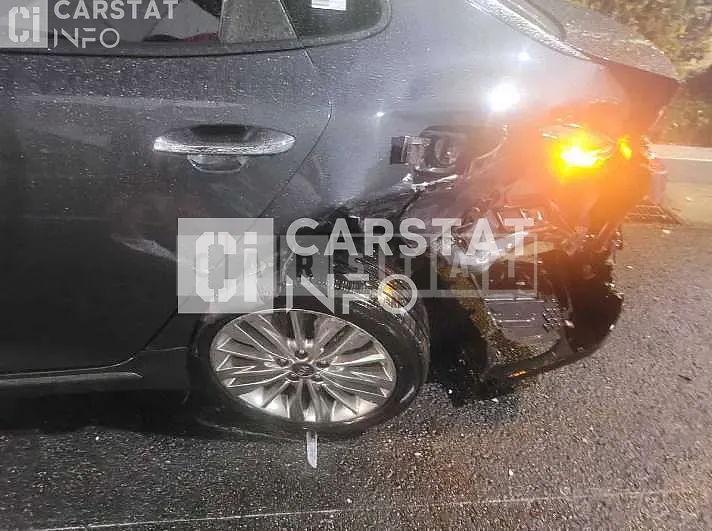 Photo 2 of 13: 2019 Kia K5 2.0 — Korean insurance auction