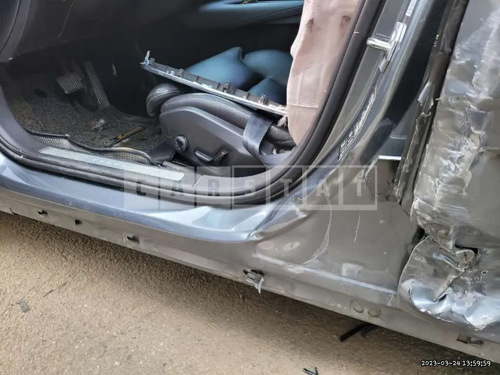 Photo 2 of 25: 2018 Volvo S90D5, VIN YV1PS68ACJ1028068 — Korean insurance auction