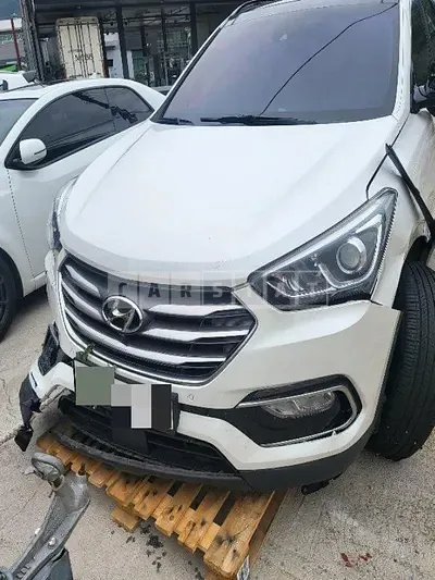 Photo 1 of 27: 2016 Hyundai Santa Fe, VIN KMHSW81XDGU668638 — Korean insurance auction