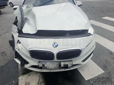 Photo 1 of 13: 2016 BMW Active Tourer — Korean insurance auction