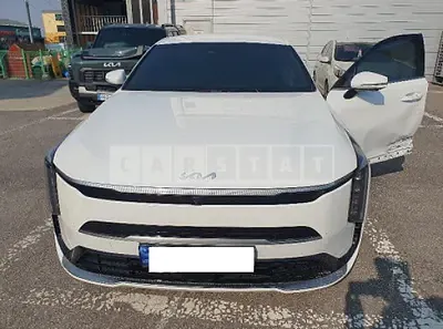 Photo 1 of 12: 2025 Kia K8 — Korean insurance auction