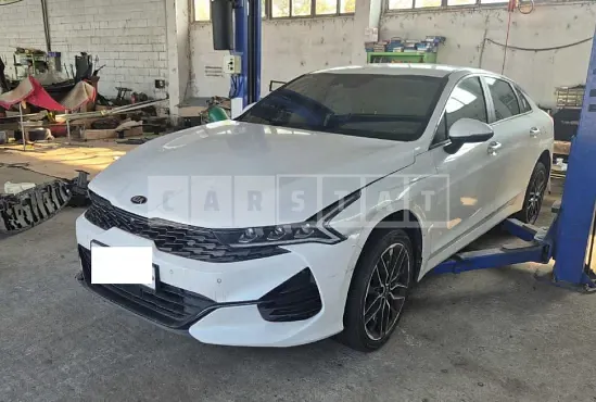 Photo 2 of 8: 2020 Kia K5 — Korean insurance auction