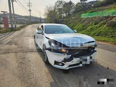 Photo 1 of 20: 2016 Kia K7 LPI — Korean insurance auction