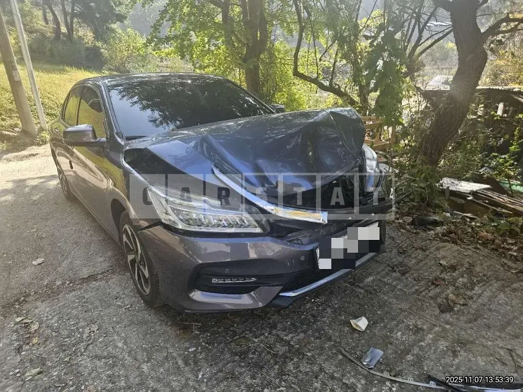 Photo 2 of 20: 2017 Honda Accord 2.4 — Korean insurance auction