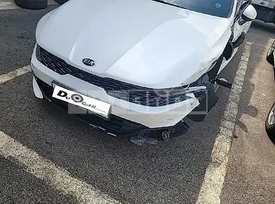 Photo 1 of 17: 2020 Kia K5, VIN KNAG241ABLA040393 — Korean insurance auction