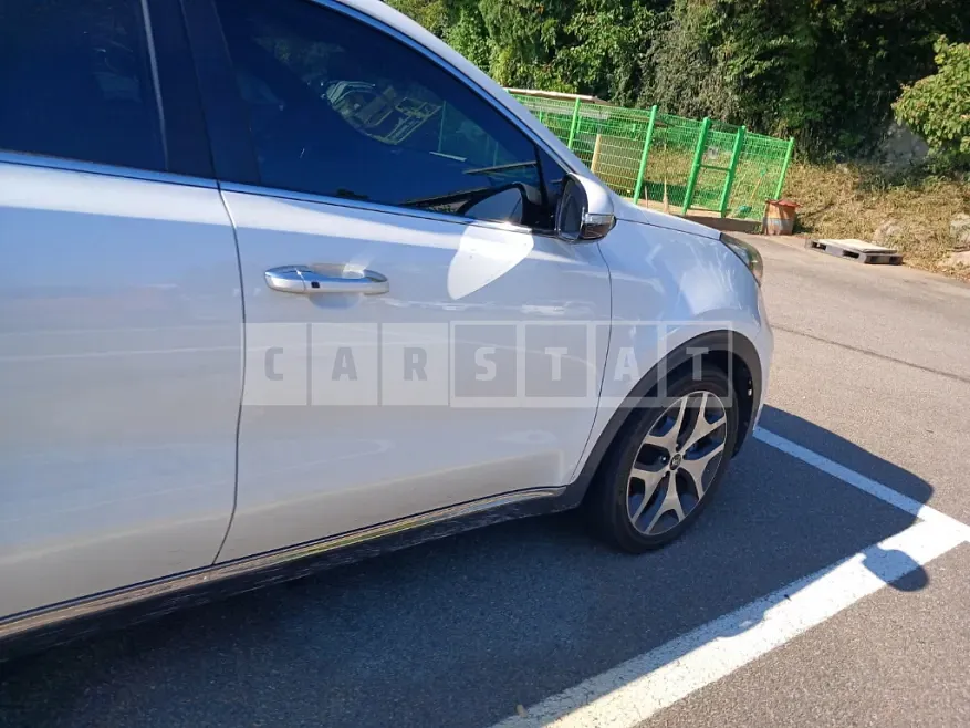 Photo 2 of 17: 2015 Kia Sportage 2.0 — Korean insurance auction
