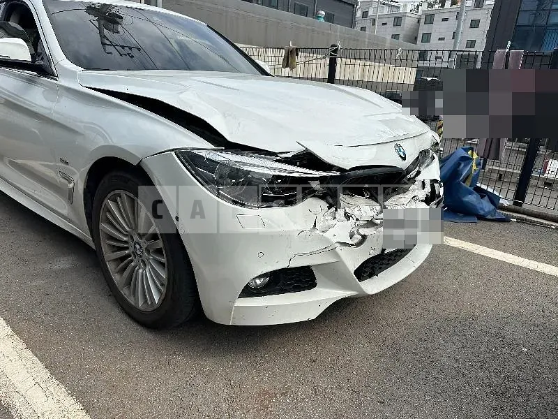 Photo 2 of 43: 2018 BMW 320d Gran Turismo Luxury — Korean insurance auction