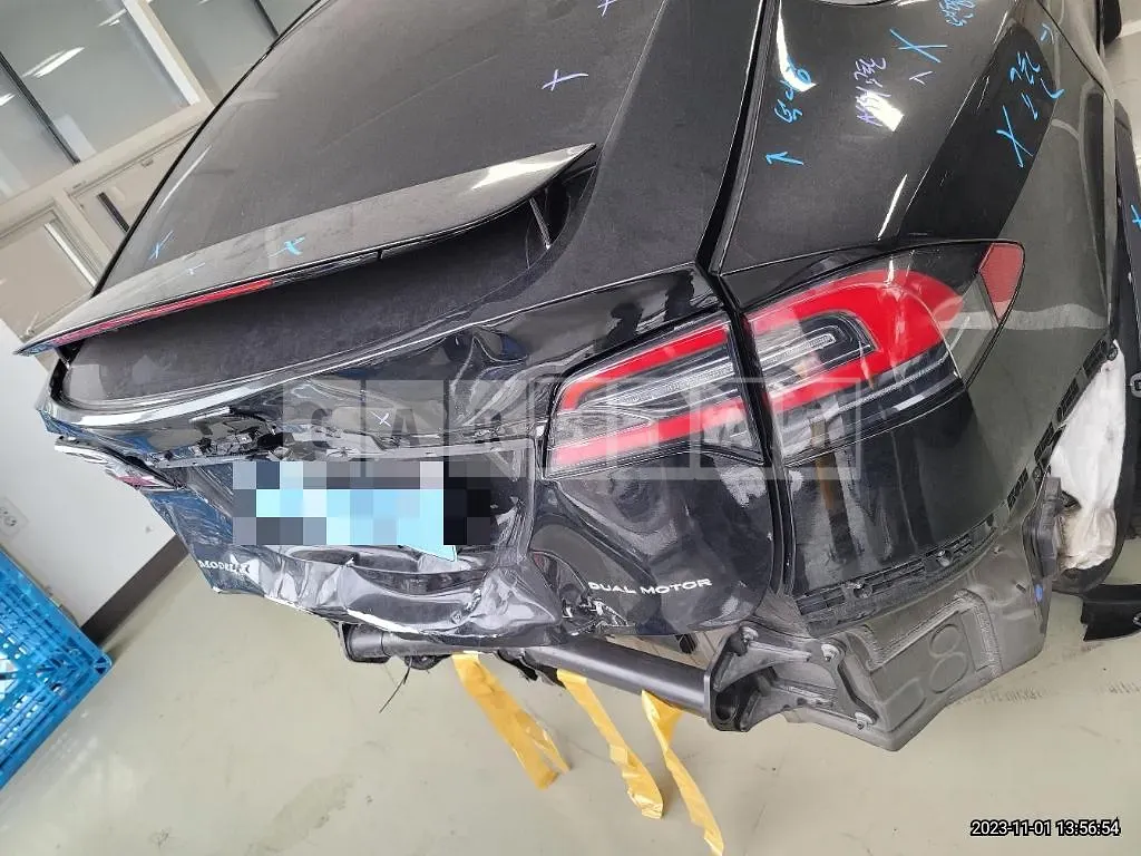 Photo 2 of 29: 2020 Tesla Model X Long Range, VIN 5YJXCAE24LF286950 — Korean insurance auction