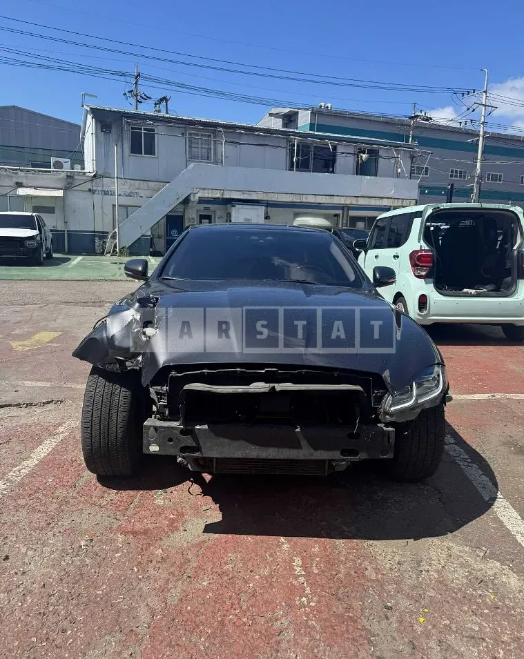 Photo 2 of 9: 2019 Jaguar XJ 3.0SC — Korean insurance auction
