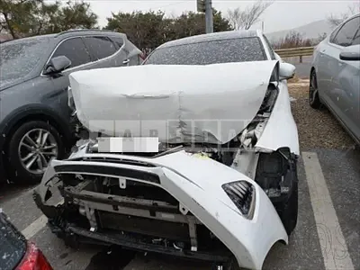 Photo 1 of 7: 2018 Genesis G70 2.0T (AWD) — Korean insurance auction