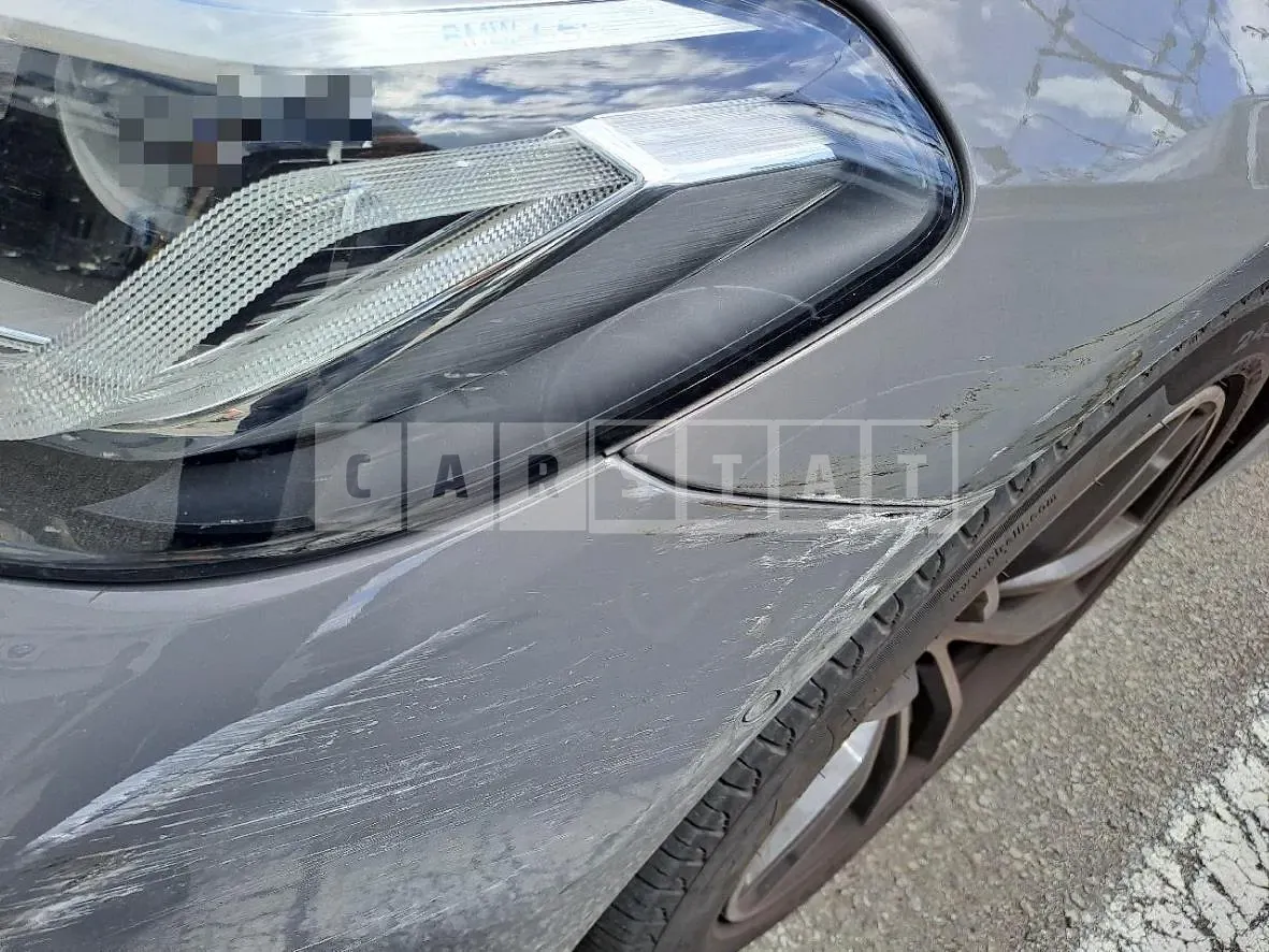 Photo 2 of 3: 2020 BMW (parts) 520i Light — Korean insurance auction