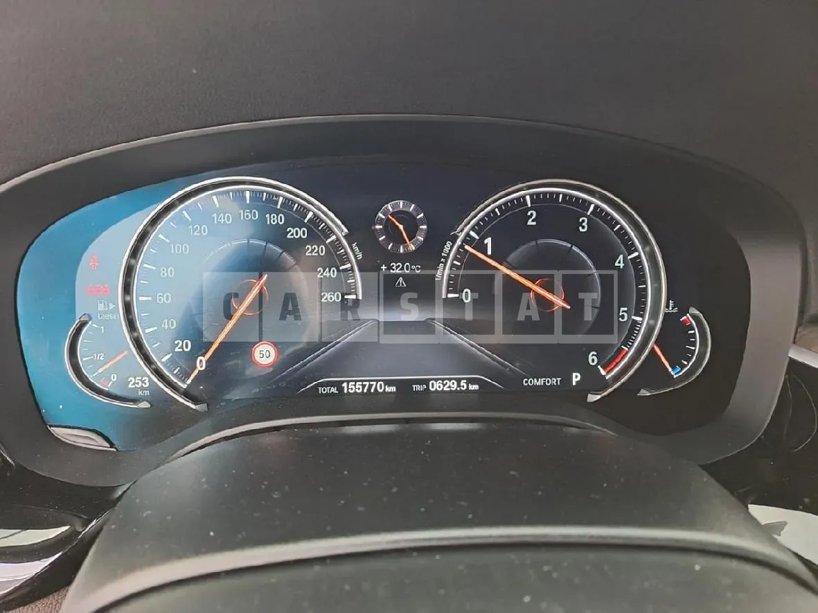 Photo 2 of 33: 2018 BMW 520d, VIN WBAJC3100JDA33943 — Korean insurance auction