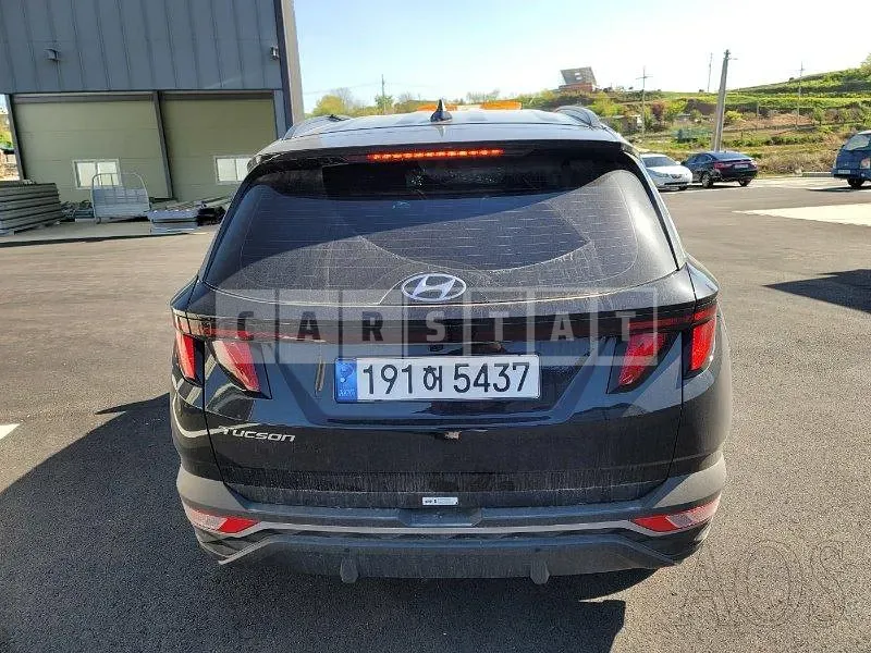 Photo 2 of 9: 2023 Hyundai Tucson, VIN KMHJC81BGPU194151 — Korean insurance auction