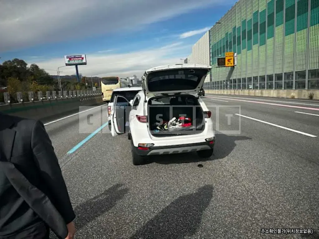 Photo 2 of 11: 2019 Kia Sportage — Korean insurance auction