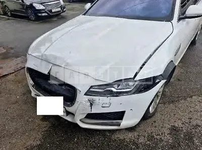 Photo 1 of 8: 2017 Jaguar XF 20d — Korean insurance auction