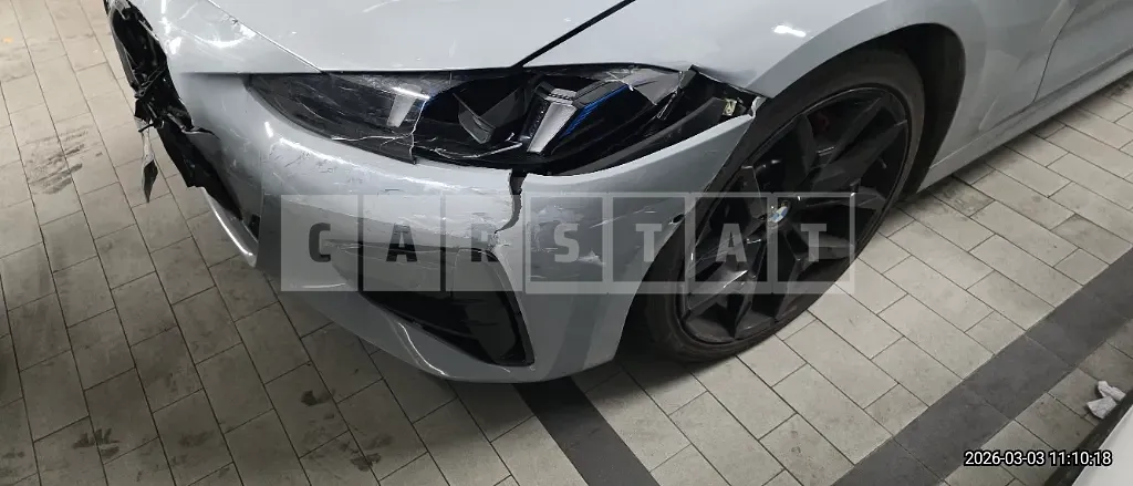 Photo 2 of 21: 2025 BMW 420i Convertible — Korean insurance auction