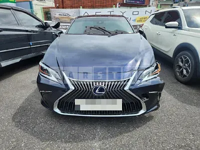 Photo 1 of 38: 2021 Lexus ES300h — Korean insurance auction