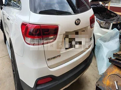 Photo 1 of 17: 2016 Kia Sorento 2.2 4WD, VIN KNAPH81BDGA217883 — Korean insurance auction