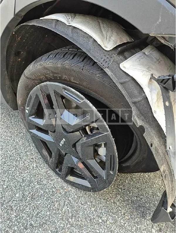 Photo 2 of 24: 2024 Kia Sorento — Korean insurance auction