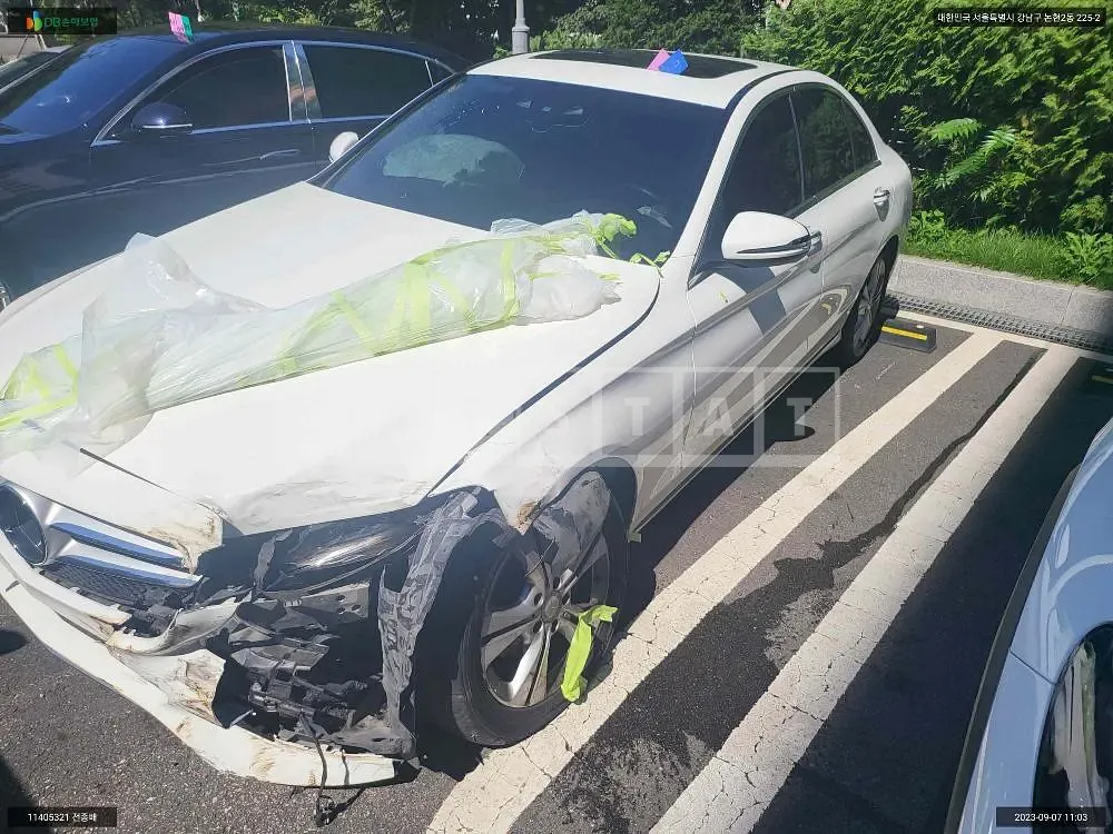 Photo 2 of 16: 2016 Mercedes-Benz C220 d, VIN WDDWF0FB3GF366954 — Korean insurance auction