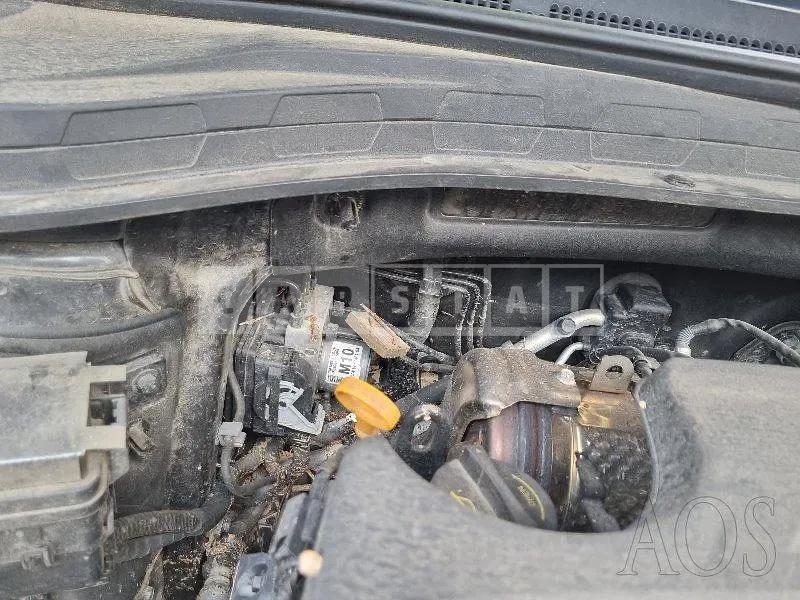 Photo 2 of 12: 2019 Hyundai Santa Fe, VIN KMHS281BBLU190042 — Korean insurance auction