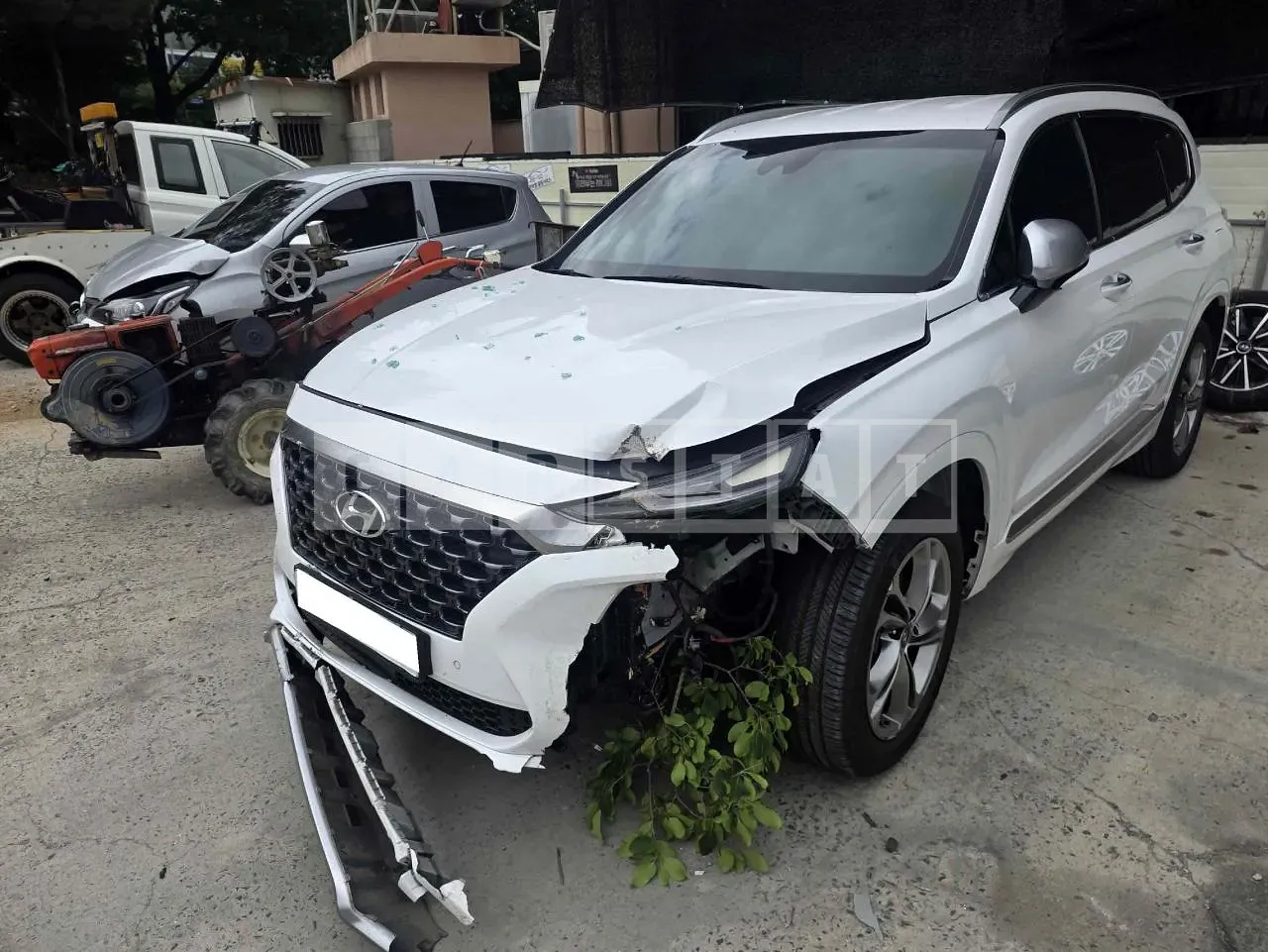 Photo 2 of 12: 2019 Hyundai Santa Fe, VIN KMHS581ABKU137062 — Korean insurance auction