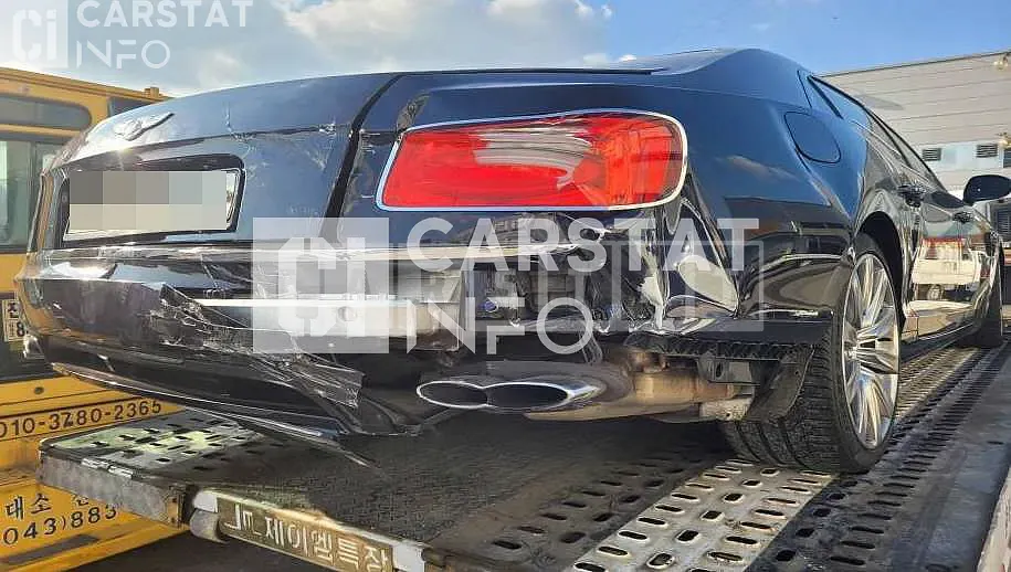 Photo 2 of 11: 2018 Bentley Flying Spur V8 — Korean insurance auction