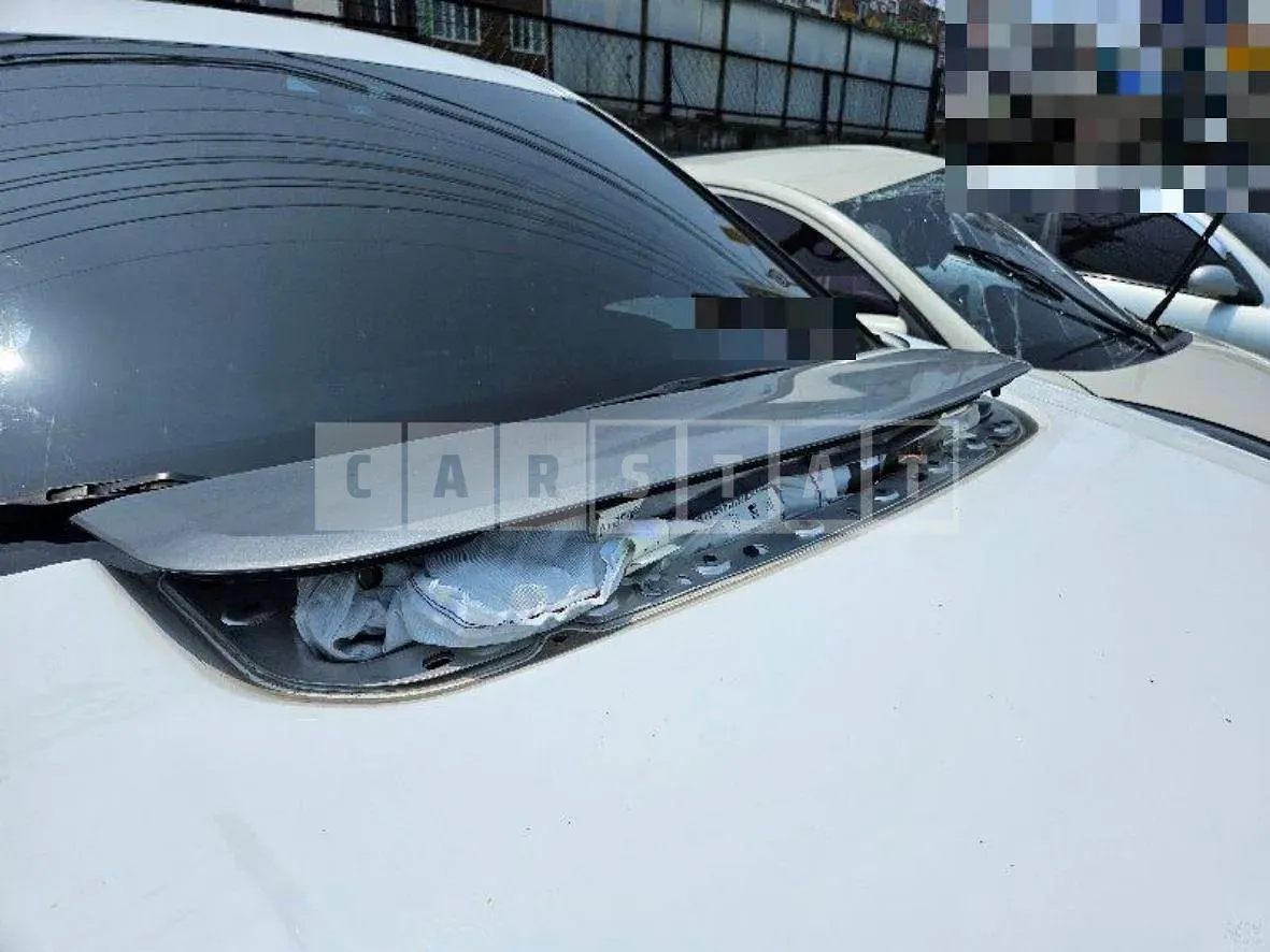 Photo 2 of 13: 2018 Land Rover Discovery Sport 2.0d — Korean insurance auction