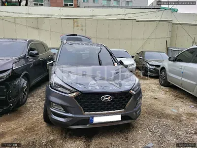 Photo 1 of 16: 2020 Hyundai Tucson, VIN KMHJ5812GLU264004 — Korean insurance auction