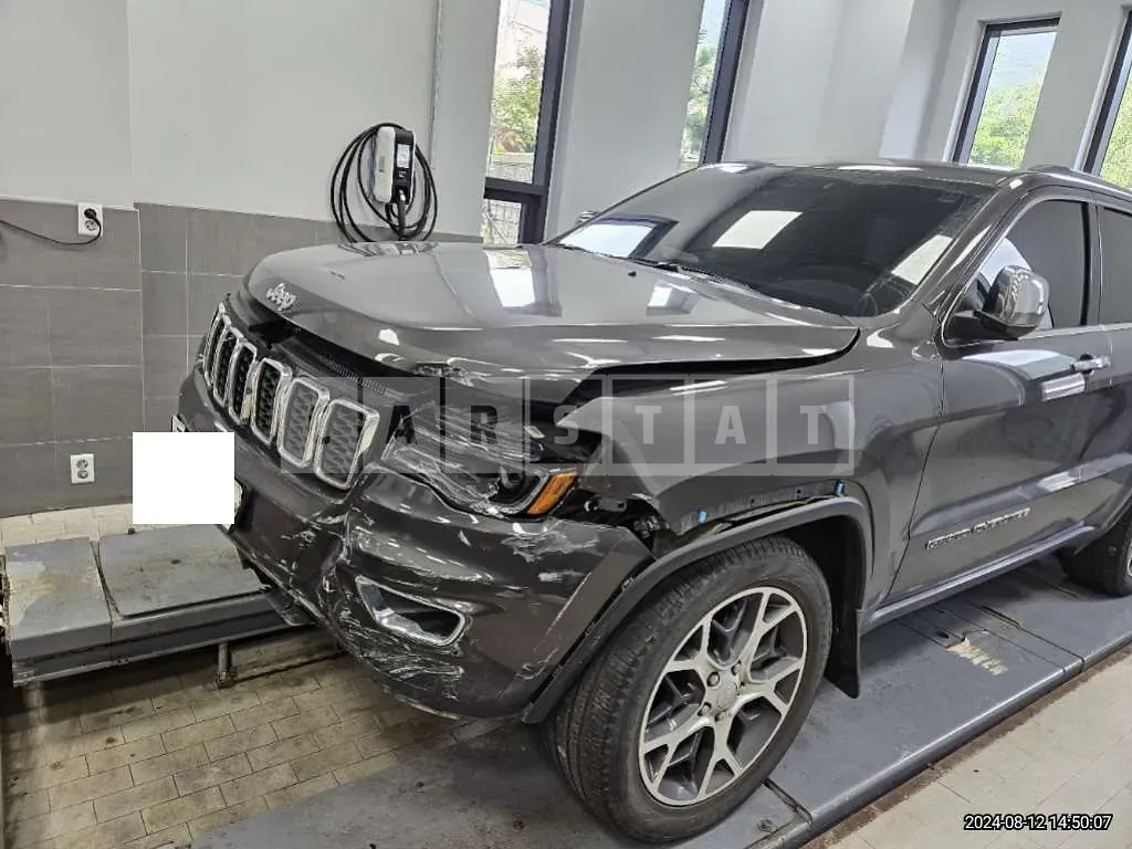Photo 2 of 16: 2019 Jeep Grand Cherokee — Korean insurance auction