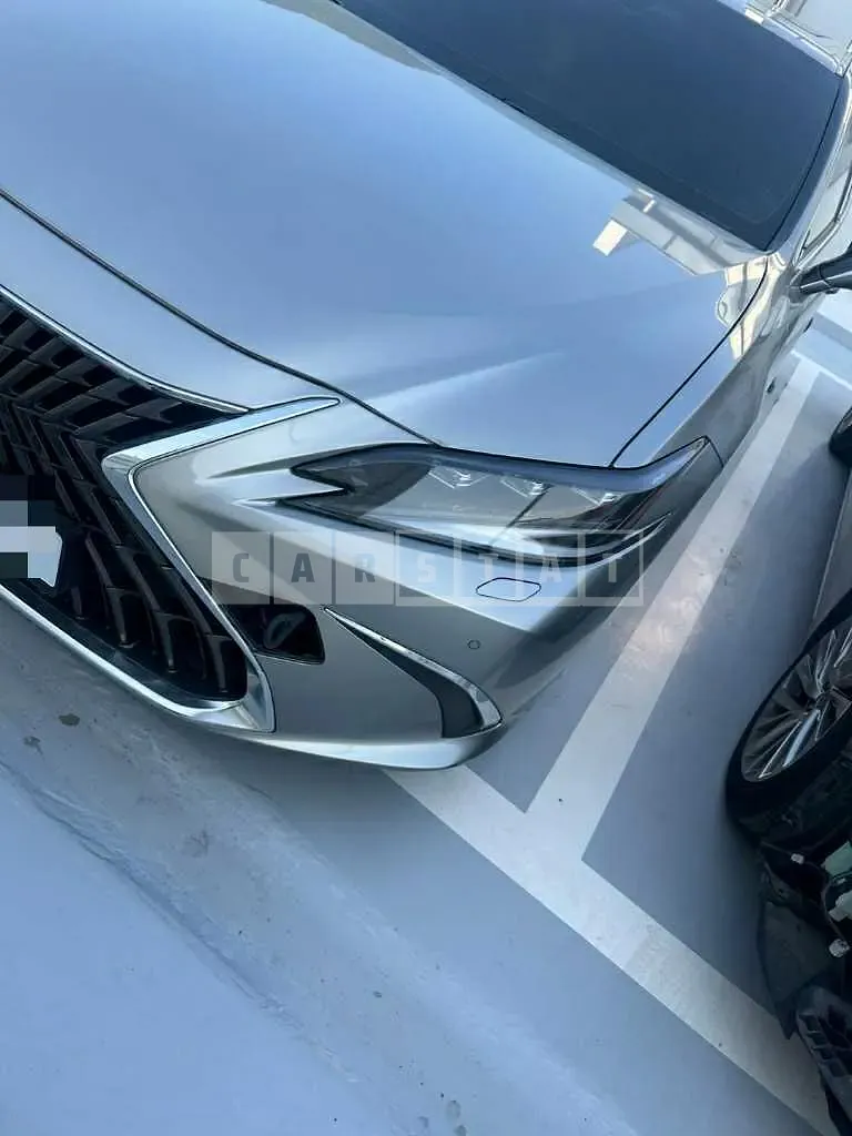 Photo 2 of 81: 2023 Lexus ES300h — Korean insurance auction