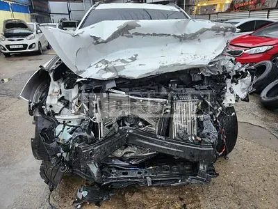 Photo 1 of 21: 2018 Hyundai Santa Fe, VIN KMHSW81UBJU796215 — Korean insurance auction