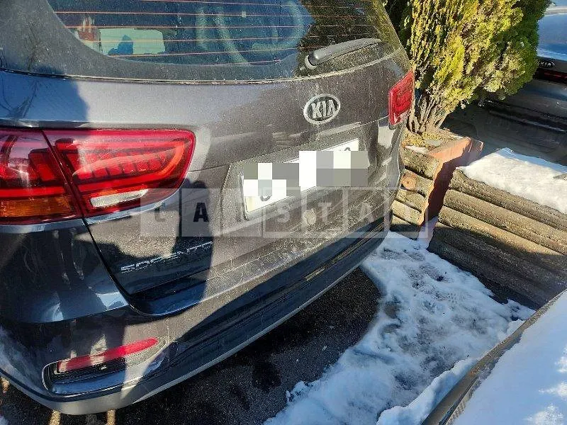 Photo 2 of 18: 2018 Kia Sorento — Korean insurance auction