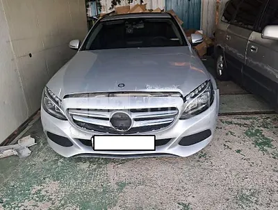 Photo 1 of 24: 2016 Mercedes-Benz C220 d, VIN WDDWF0EB4GR190688 — Korean insurance auction