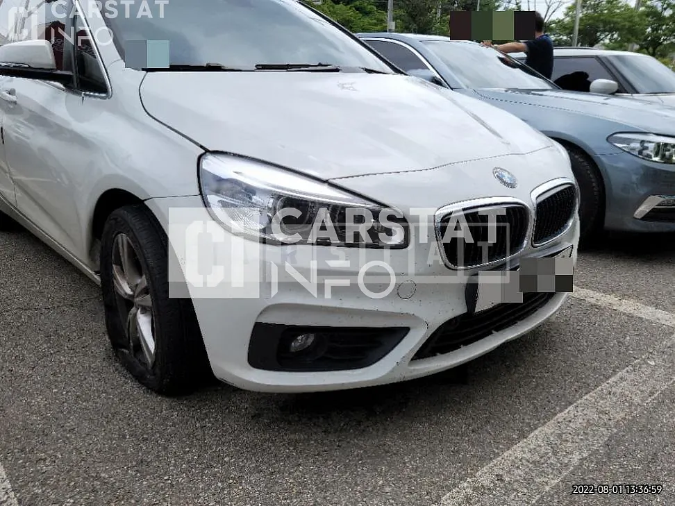 Photo 2 of 12: 2015 BMW Active Tourer — Korean insurance auction