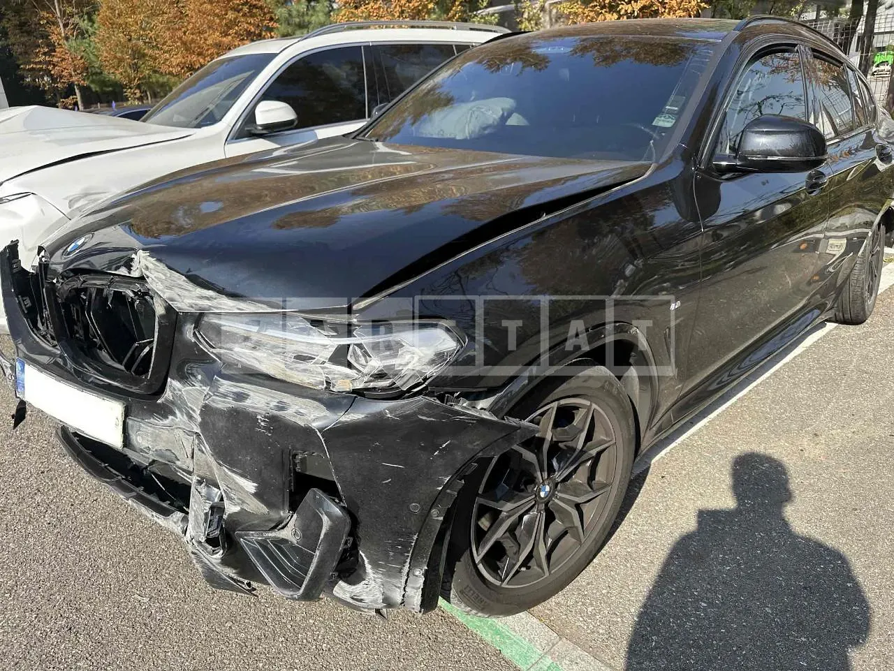 Photo 2 of 32: 2022 BMW X4 xDrive 20i, VIN WBA21DT09N9N22151 — Korean insurance auction