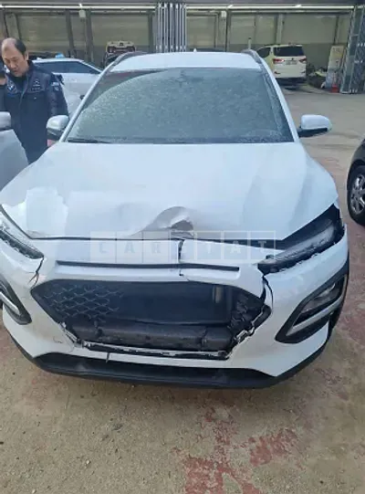 Photo 1 of 18: 2019 Hyundai Kona, VIN KMHK4815GKU412636 — Korean insurance auction