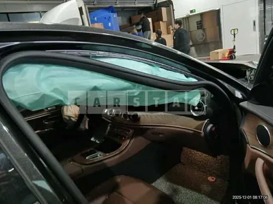 Photo 2 of 50: 2022 Mercedes-Benz E250 — Korean insurance auction