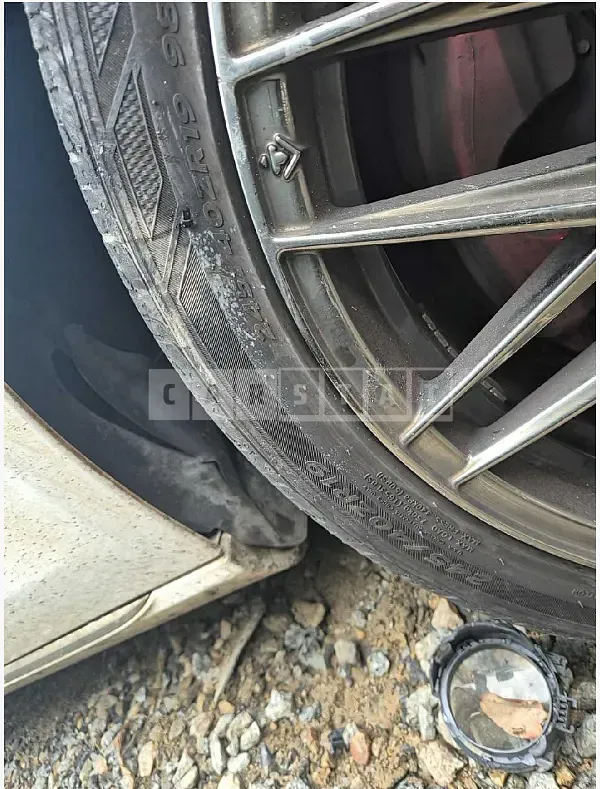 Photo 2 of 28: 2019 Mercedes-Benz E220 d 4Matic — Korean insurance auction