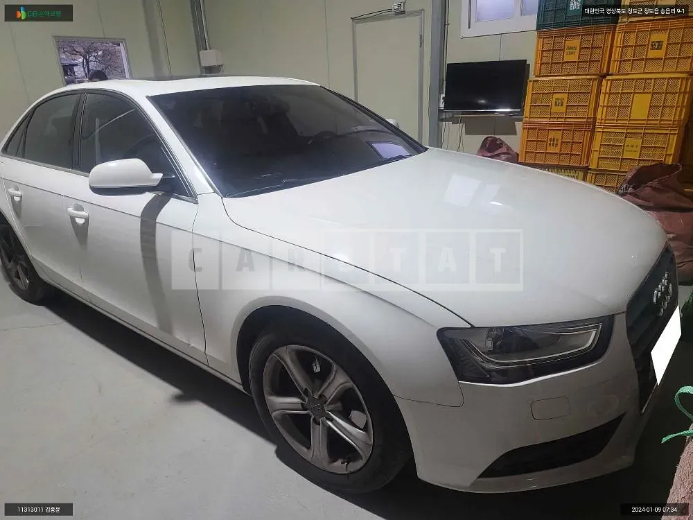 Photo 2 of 24: 2015 Audi A4 30 TDI, VIN WAUZZZ8K6FN033536 — Korean insurance auction
