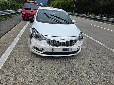 Photo 1 of 10: 2015 Kia Kz — Korean insurance auction