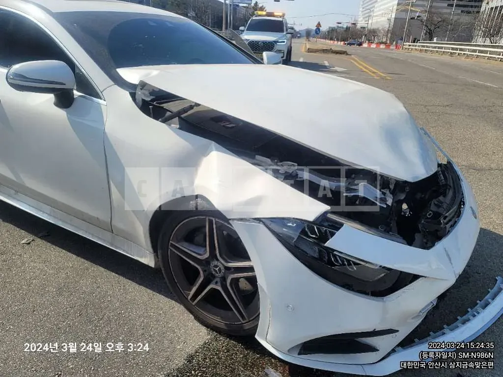Photo 2 of 7: 2019 Mercedes-Benz CLS300d, VIN WDD2J1JB3KA033847 — Korean insurance auction