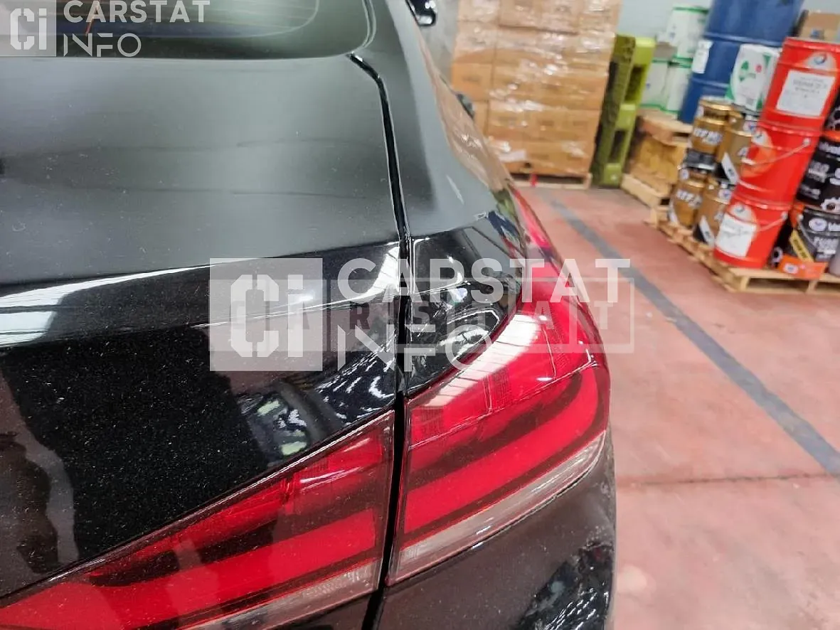 Photo 2 of 20: 2017 Genesis G80 3.3 — Korean insurance auction