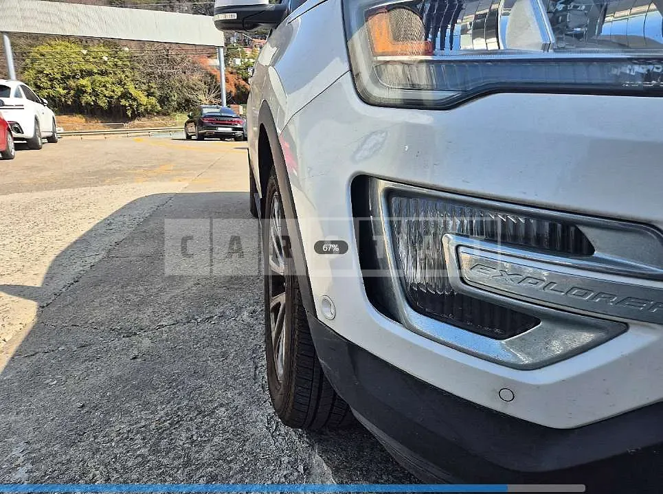Photo 2 of 8: 2015 Ford Explorer — Korean insurance auction