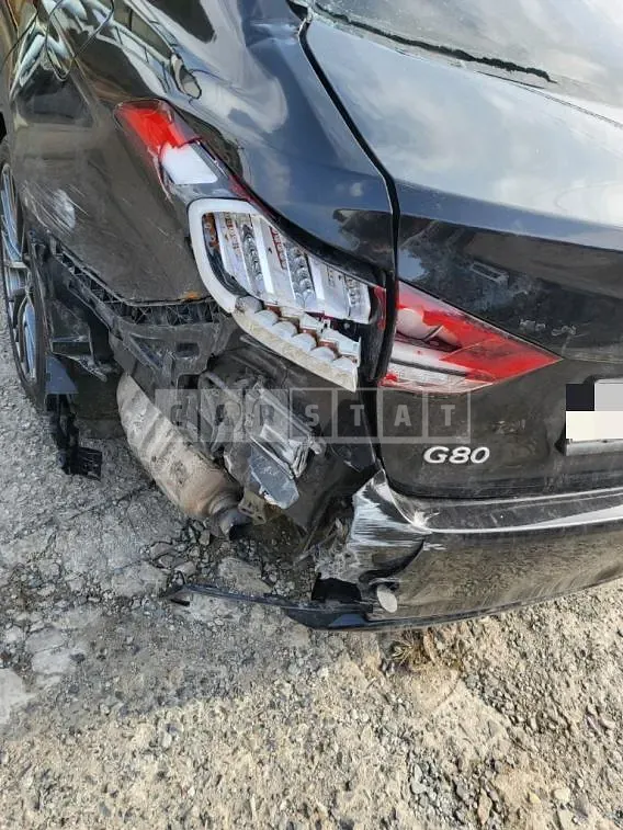 Photo 2 of 24: 2018 Genesis G80 3.3 — Korean insurance auction