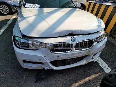 Photo 1 of 30: 2017 BMW 320d, VIN WBA8C5101JA074476 — Korean insurance auction