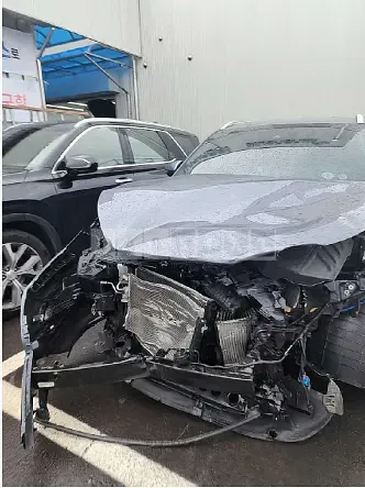 Photo 2 of 33: 2020 Hyundai Tucson, VIN KMHJ381ABLU358267 — Korean insurance auction
