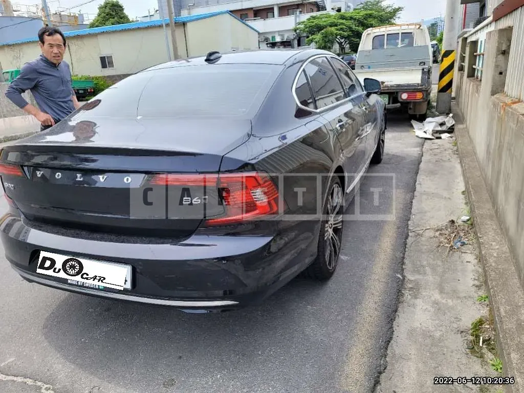 Photo 2 of 23: 2022 Volvo S90B6 AWD, VIN LVYPT062CNP258107 — Korean insurance auction