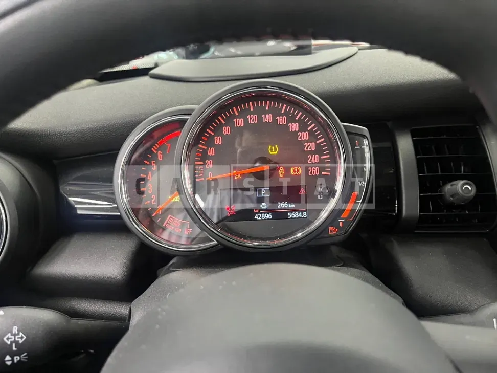 Photo 2 of 6: 2020 MINI Cooper (16 17 18) — Korean insurance auction